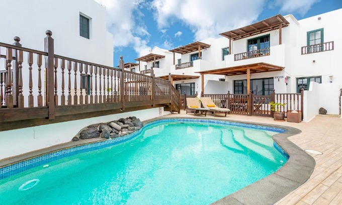 Punta Mujeres House | Casa Lila - Shared Pool - Close to Seafront Promenade - Sea Views from upper terrace