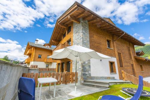 Livigno Apartment | Casa Luminosa Ski in -Ski out 100m - Happy Rentals