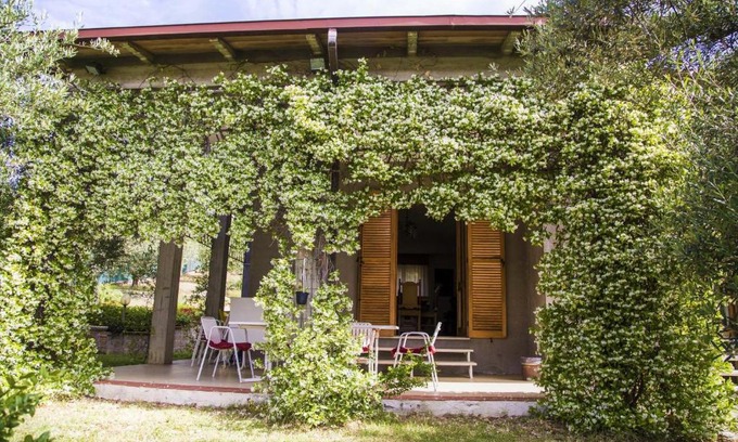 Montelaguardia House | Casa Mia -Per Sentirti a Casa Tua - Giardino, Parcheggio e Jacuzzi