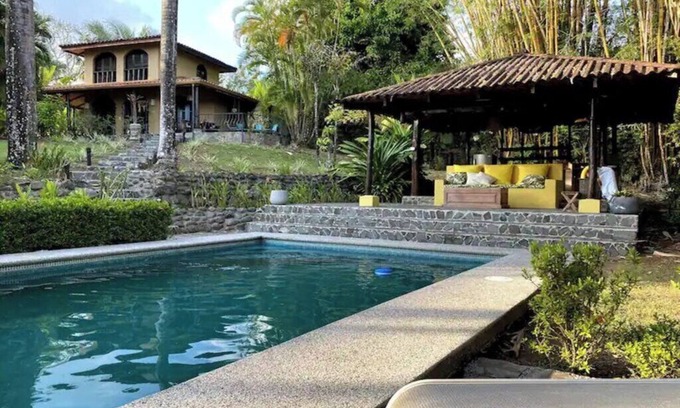 Xihu Villas House | Casa Paraiso - Tropical Getaway Close to Beach