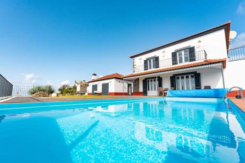 Ponta do Sol Ski Chalet | Casa Pereira – Snooker, Wi-Fi, Bbq, Pool