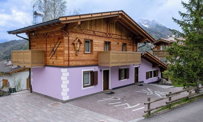 Moena Ski Chalet | Casa Pini By Go New Location