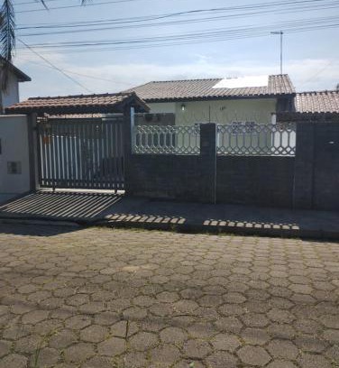 Pontal de Santa Marina House | Casa próximo a praia com churrasqueira e ar condicionado!