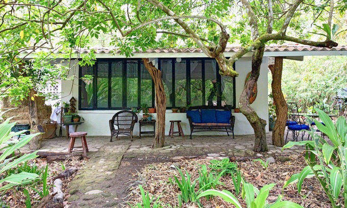 El Valle de Anton House | Casa Privada + Piscina con Agua Termal + Wifi + Jardines
