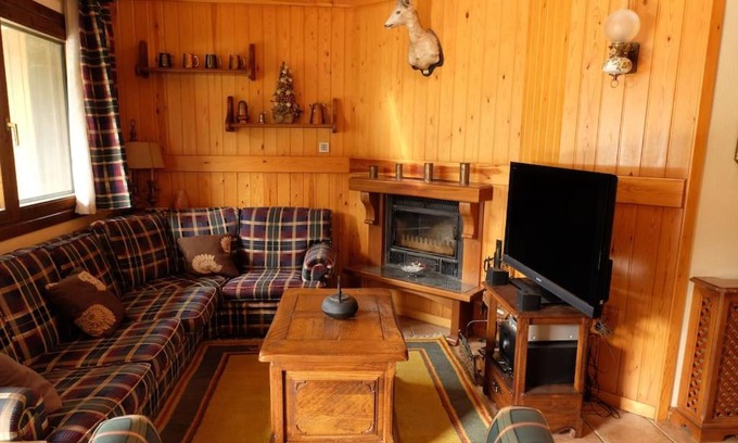 Biescas Ski Chalet | Casa rústica familiar en los Pirineos