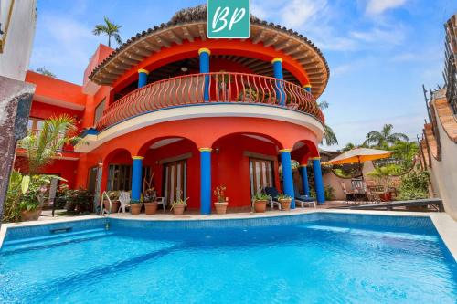 Bucerias House | Casa Rodeo - Golden Zone Villa with Large Pool & Rooftop Ocean Views