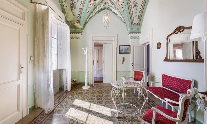 Sava Apartment | Casa Romantica by BarbarHouse