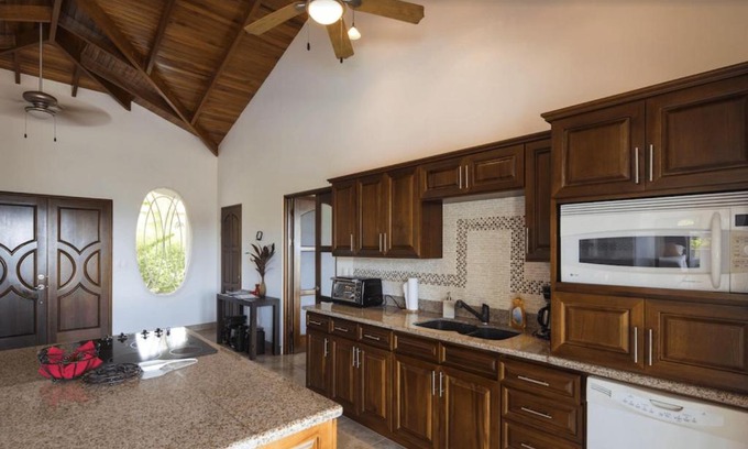 Ojochal House | Casa Sea Esta 3 Bedroom Ocean View Home