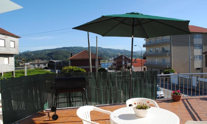 Poio Apartment | Casa Socorrito en playa de Lourido