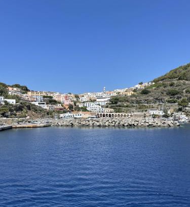 Ustica Apartment | Casa Spaziosa al centro di Ustica