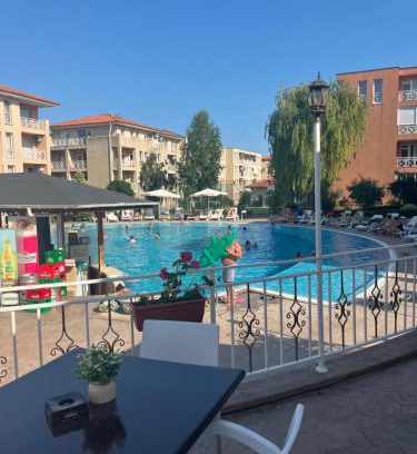 Tankovo Apartment | Casa sunny studio apartment