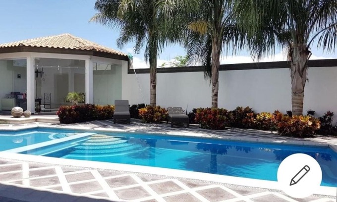 Alpuyeca House | Casa Tamarindo