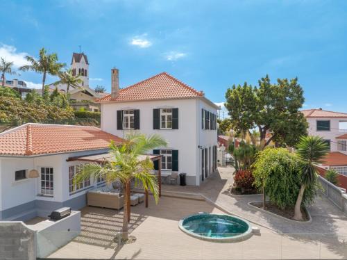 Sao Goncalo House | Casa Trollis by Holiday Rental Madeira