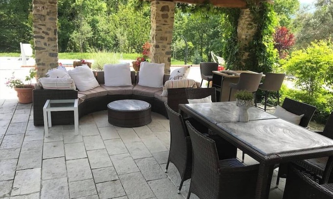 Fosdinovo House | Casale del Pozzo Villa with Pool-Fosdinovo borgo of Pulica