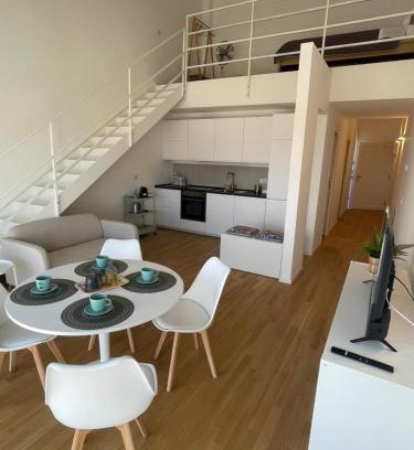 Municipio 1 Apartment | Casamare Leo
