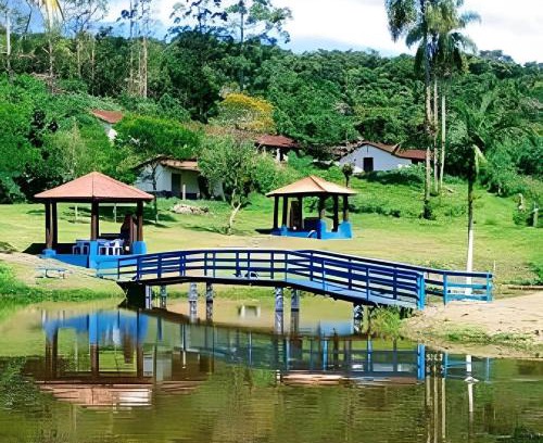 Juquitiba House | Casas de Campo com Piscina, Pesca - Mata Atlântica