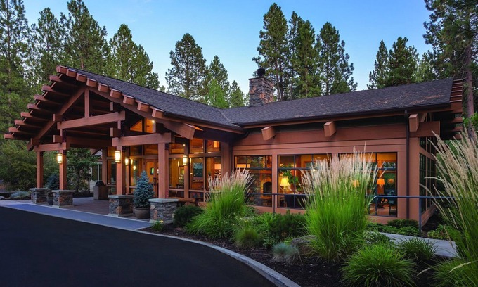 Bend Resort | Cascade Mountains are mind blowing!