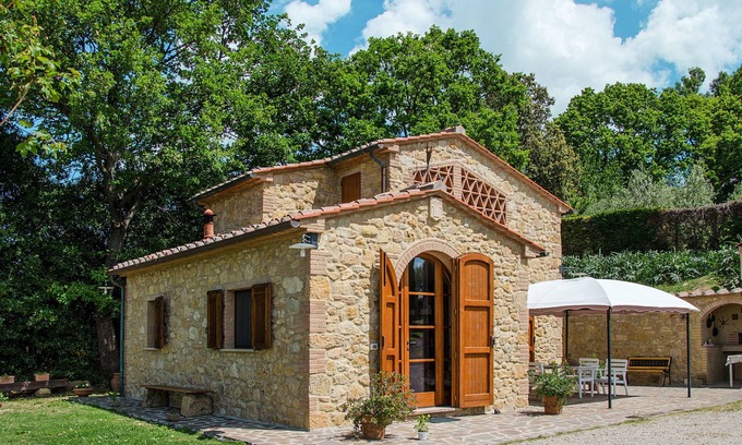 Volterra House | Casolare Ser Chelino by Interhome