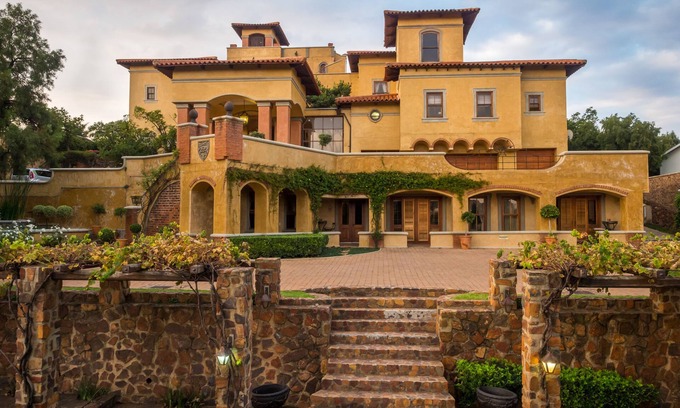 Pretoria Bed & Breakfast | Castello di Monte
