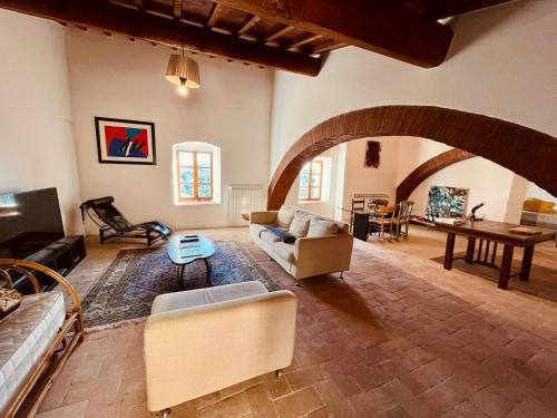 Montefiridolfi Apartment | Castello di Montefiridolfi