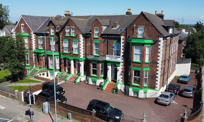 Liverpool House | Castle Lodge Guest House