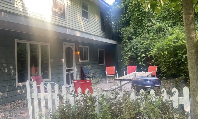 Ludington Cottage | Castle Point Resortnon Hamlin Lake .nHome, cottages, boatn 650 ' Lake frontage