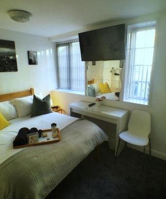Dudley Apartment | Castle Terrace (B3 R3)