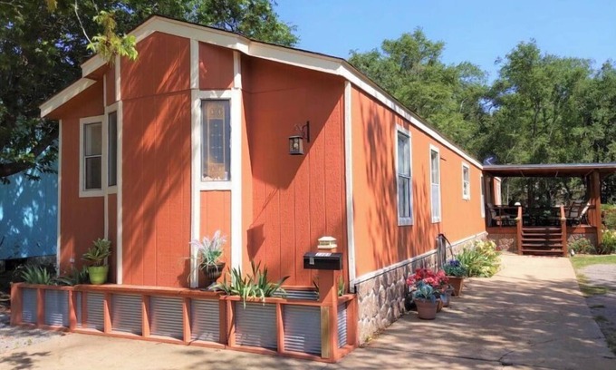 Waynoka House | Casual Comfort for Duners, Hunters, and Normal Folks