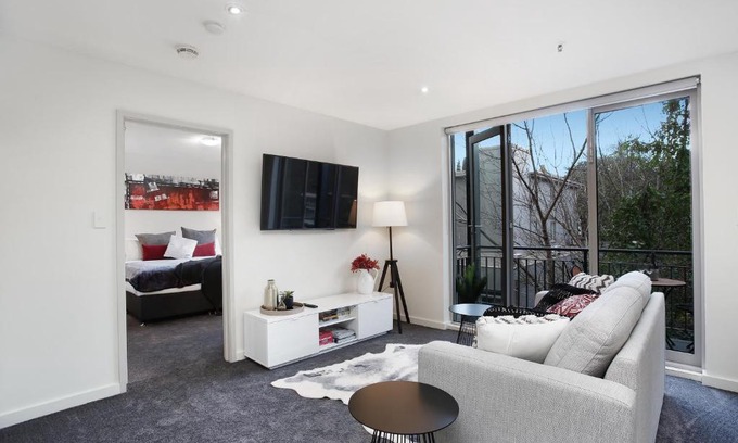 St Kilda Apartment | Catani 3 - StayCentral