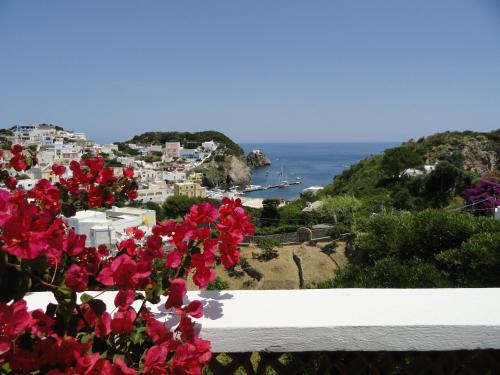 Ponza House | Cavadozza by Caseaponza it