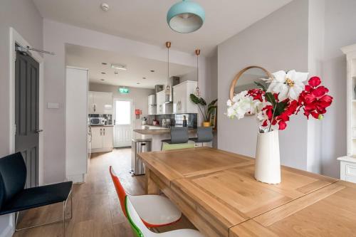 Belfast House | Cavehill House