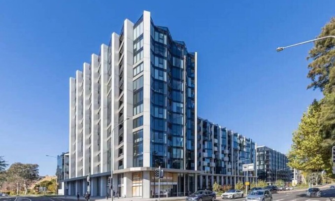Reid Apartment | CBD | Pool | Sleeps 4 | Parking | Pets