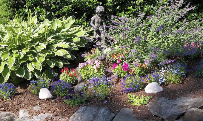 Camden Hotel | Cedar Crest Inn