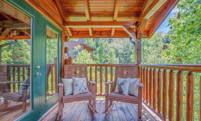 Hemlock Hills Cabin | Celebration Lodge by Jackson Mountain Homes
