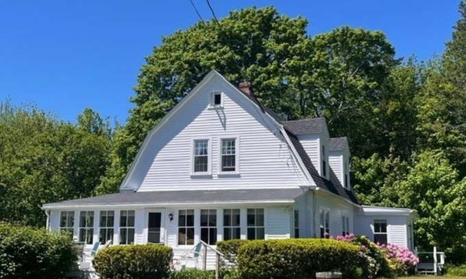 Brooklin House | CENTER HARBOR HOUSE-SLEEPS 6, SPACIOUS, BEAUTIFUL VIEW!