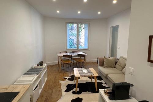 Marengo - Jolimont Apartment | Central apartment with two bedrooms and wifi