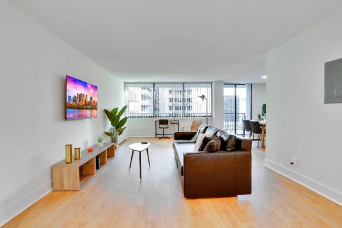 Crystal City Apartment | Central Apartment with Easy Metro Access