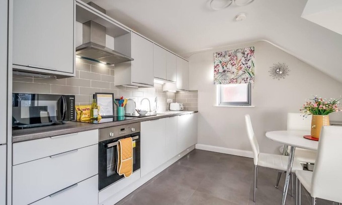 Belfast City Centre Apartment | Central Belfast Apartments: Utility Street