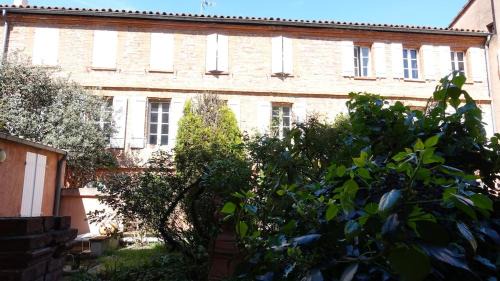 Saint - Aubin - Dupuy Apartment | Central, charming and peaceful