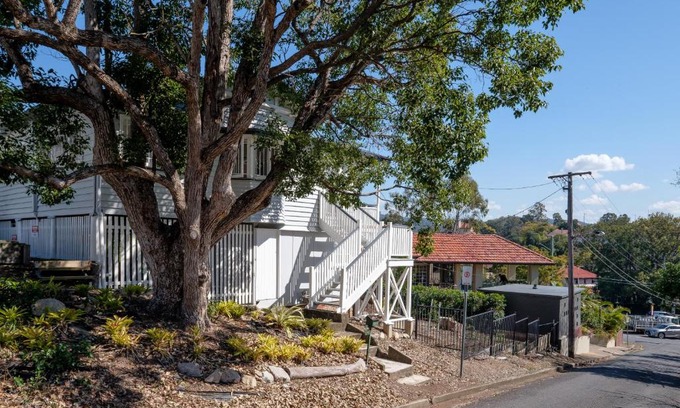 Toowong House | Central Cottage