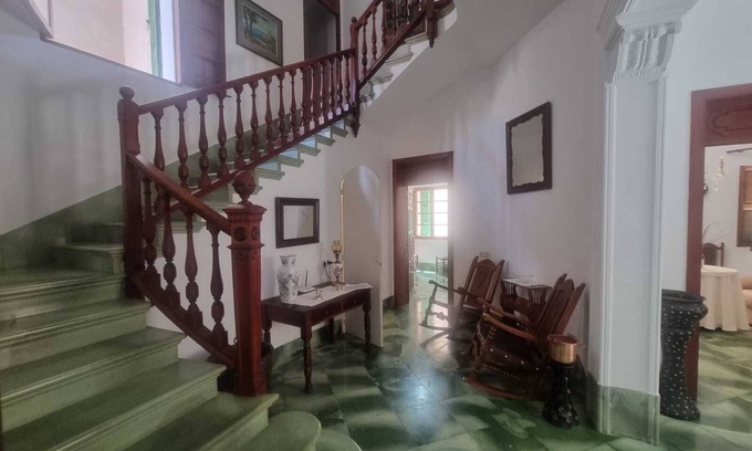 Sant Joan House | CENTRAL HOUSE IN SANT JOAN (CAN RIBES)