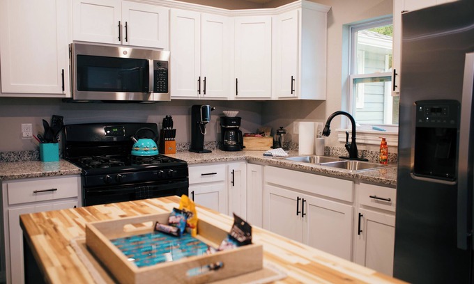 Joplin House | Central Joplin, 3Bed2Bath, Family Home