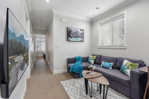 Vancouver South House | Central Main Street Home Minutes from QE Park