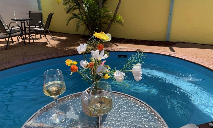 The Gap Hotel | Central Point Motel
