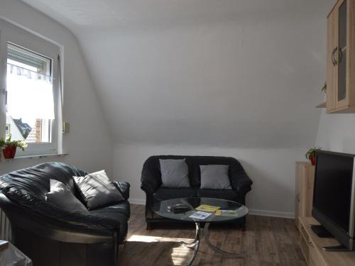 Rees Apartment | Central Rees Stay for Four, cleaning included
