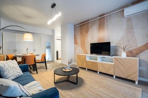 Sector 5 Apartment | Central Spacious Apartment 109