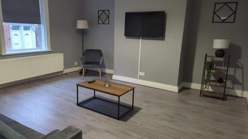 Westoe Apartment | Central Stays