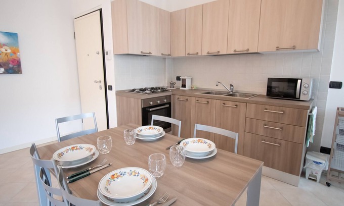 Moniga del Garda Apartment | Central Suite Moniga