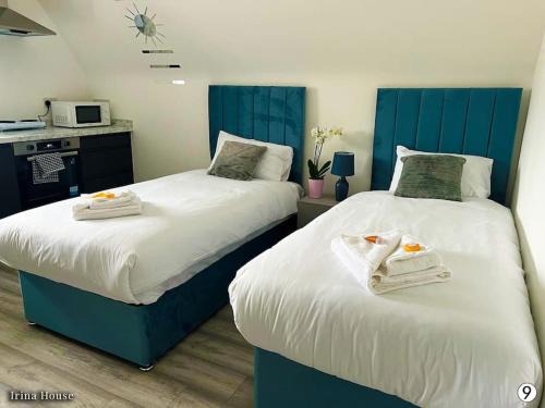 Adamsdown Apartment | Central twin bed apartment