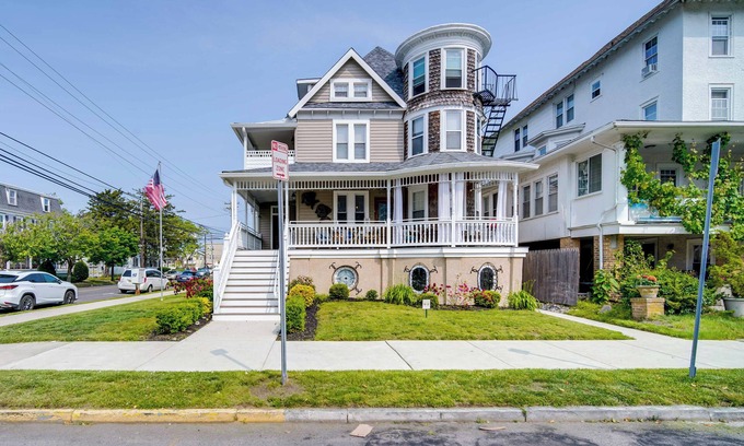 North End Apartment | Centrally Located Ocean City Apt < 1 Mi to Beaches
